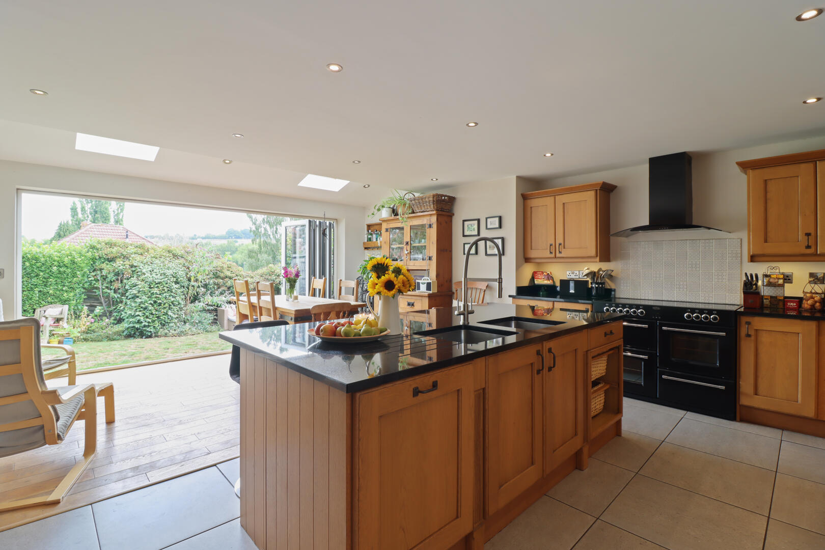 4 bed property in Rother Croft, Chesterfield